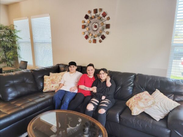 2e7ba384-7fd5-a915-394e-6a97cfddeec6 Home 2 Family