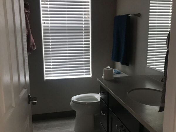 5ab8b336-6a60-5893-7e16-42039dd3402d Home 2 Bathroom