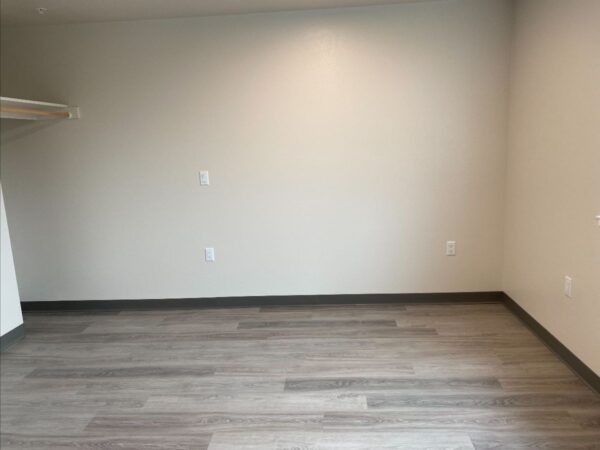 c32da19e-f327-355c-7a2e-ed685bd570e9 Home 3 Before