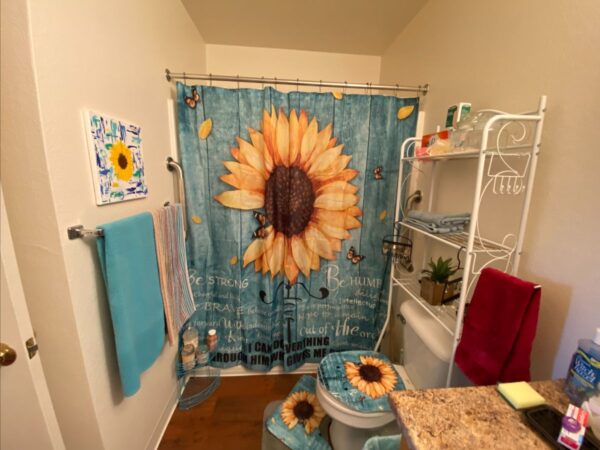 Home 1 Sunflower Bathroom