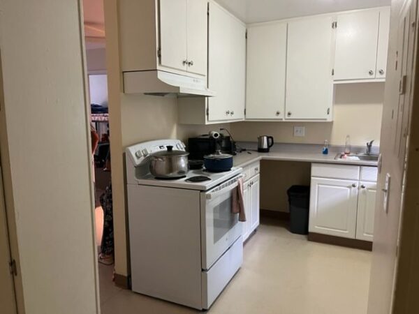 2cf04db2-702d-f0dc-56d5-6b0c1686c355 Fifth Home Before - Kitchen
