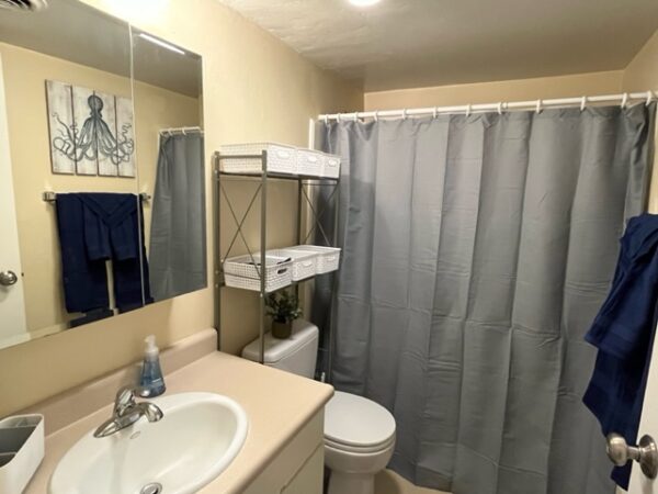 5c55ee02-9d15-4667-2c1f-ded7e05617e8 Fifth Home After - Bathroom