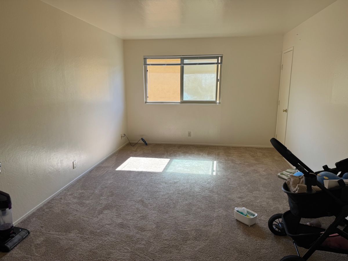 Home 4 Lving Room Before