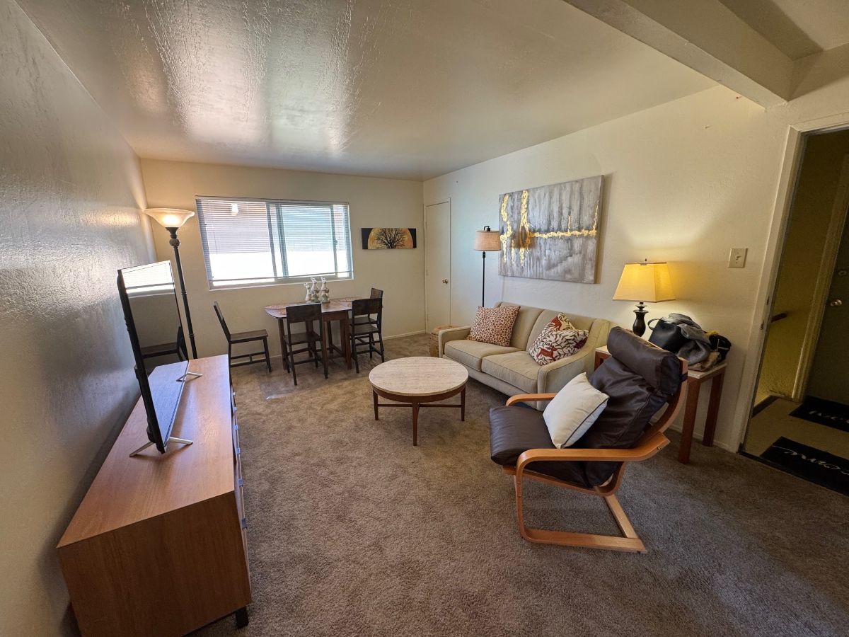 Home 4 Lving Room After
