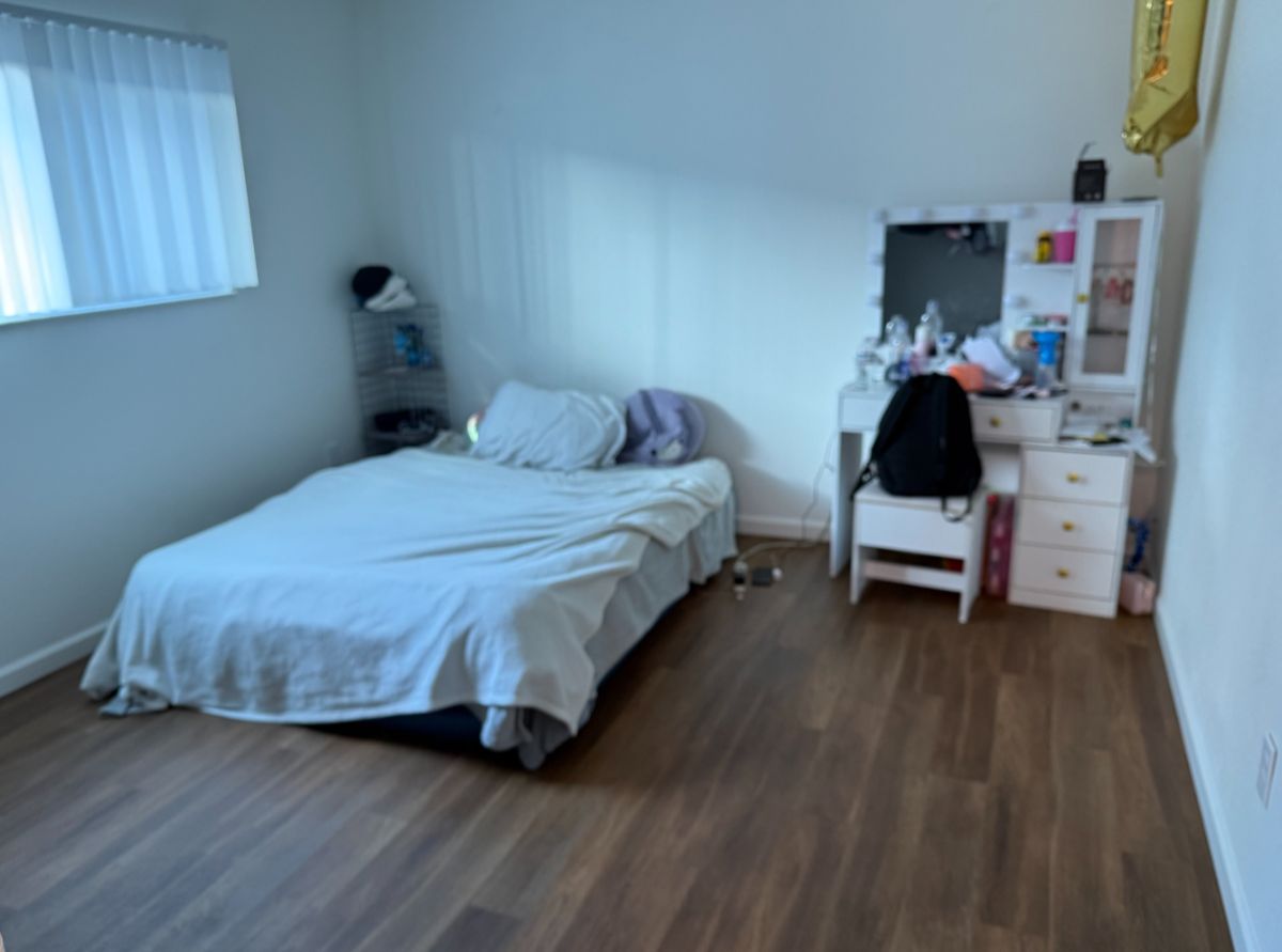 Home 1 bedroom before