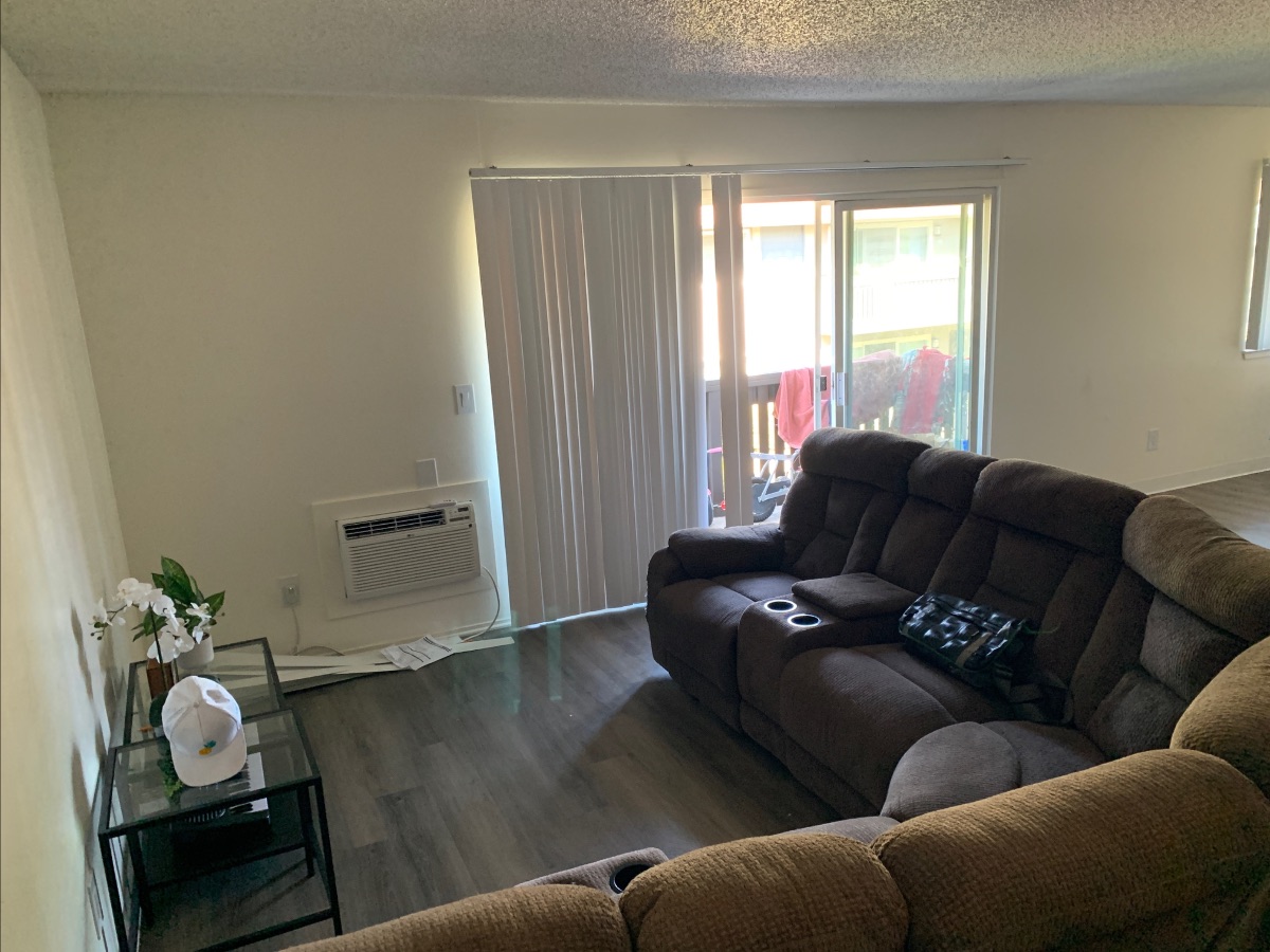 MCDS Sponsored - Living Room Before