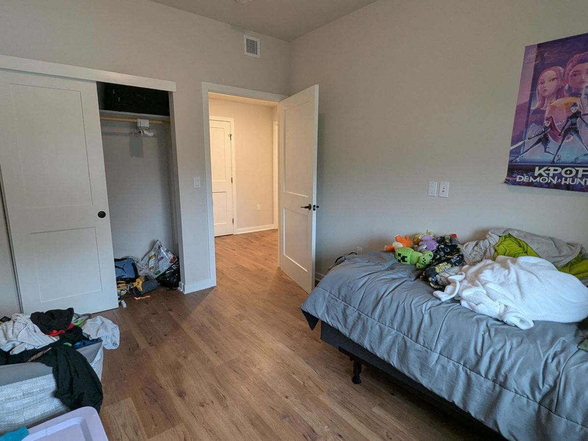 Sponsored Sonoma Welcoming - Bedroom Before