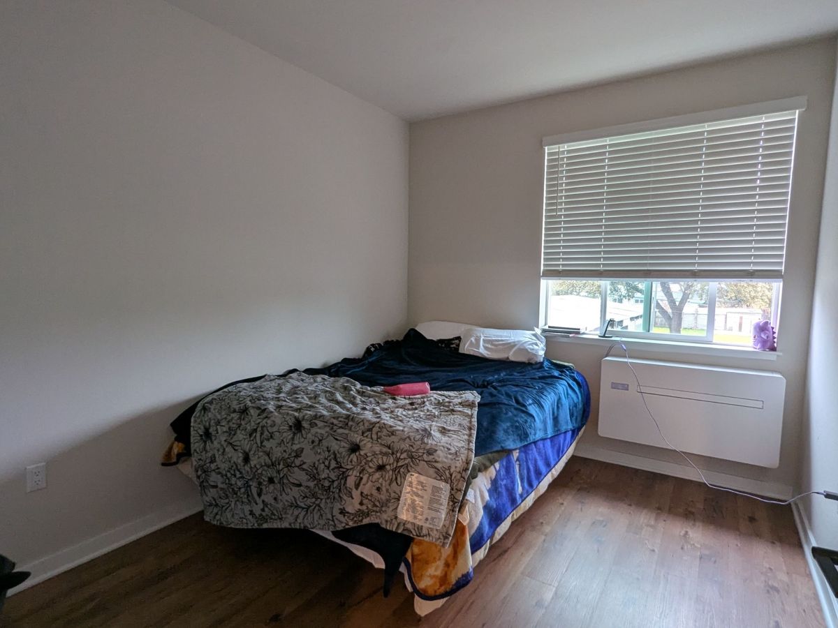 Sponsored Sonoma Welcoming - Bedroom Before